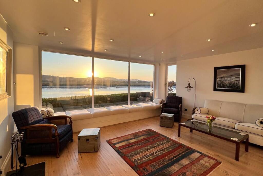 Shorepark - Waterfront Cottage With Stunning Views Dumfries Exterior foto