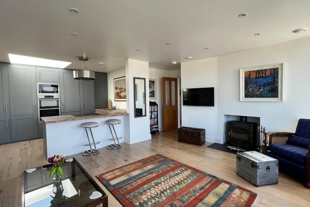 Shorepark - Waterfront Cottage With Stunning Views Dumfries Exterior foto